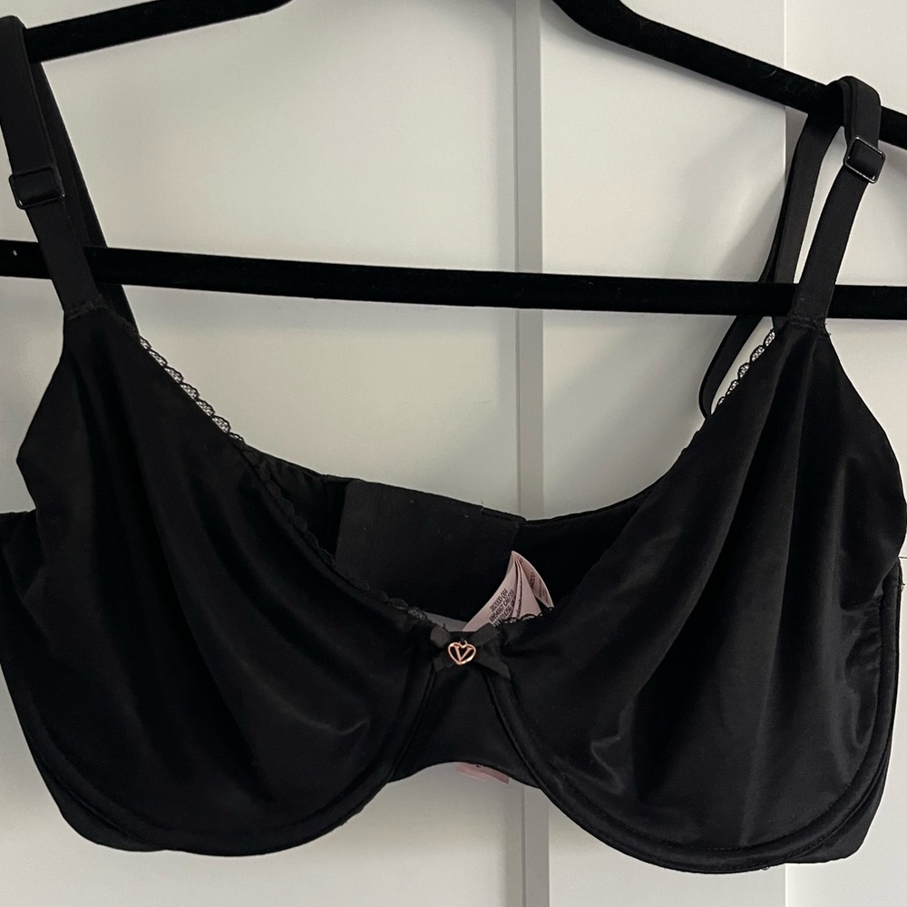 Victoria's Secret Black unlined Demi Bra with Pink Accent 34DDD
